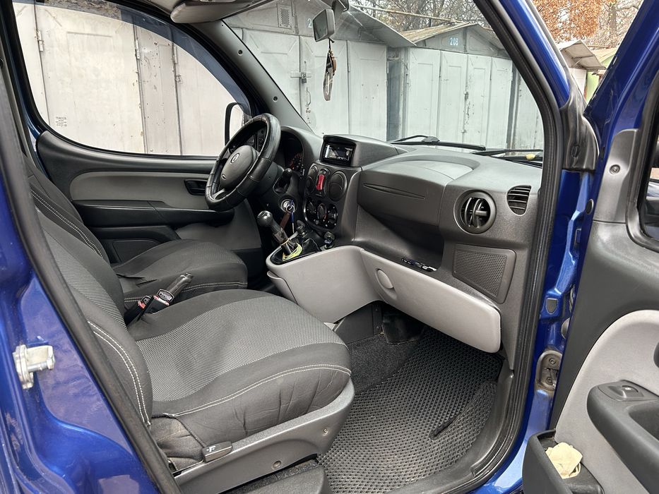 Продам фіат добло в чудовому стані 1.9 дизель