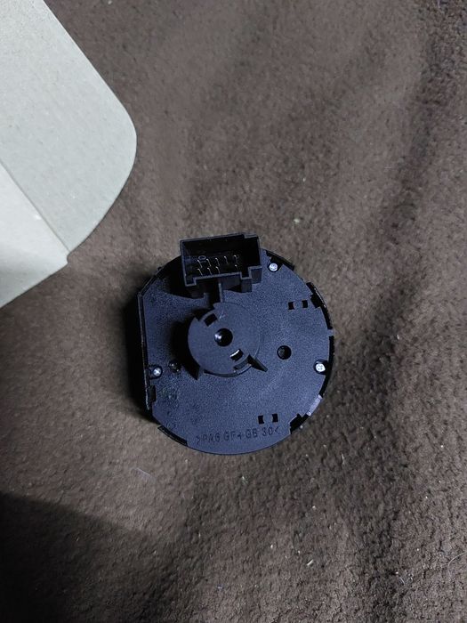 Перемикач фар фольксваген Caddy 2005