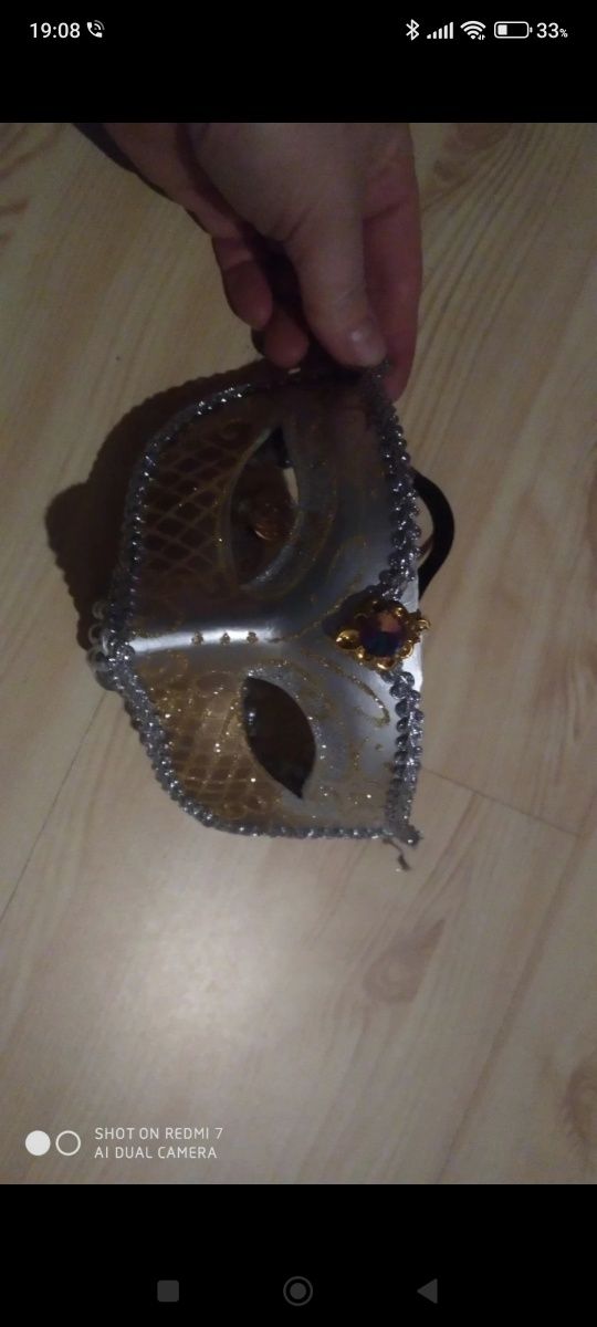 Maska na bal karnawalowy