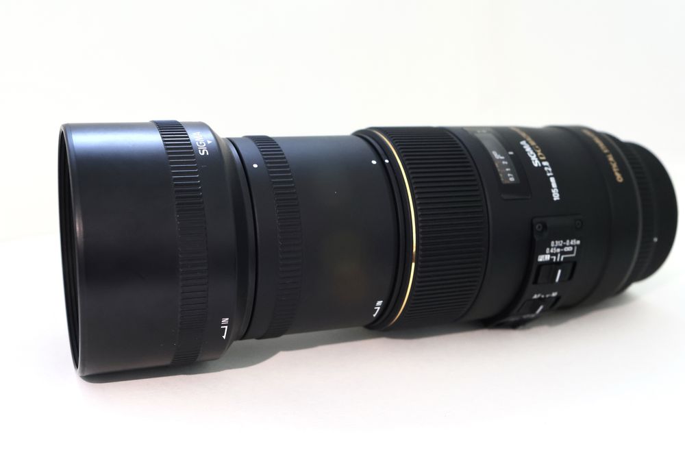 Sigma 105 mm f/2.8 DG OS EX HSM Macro