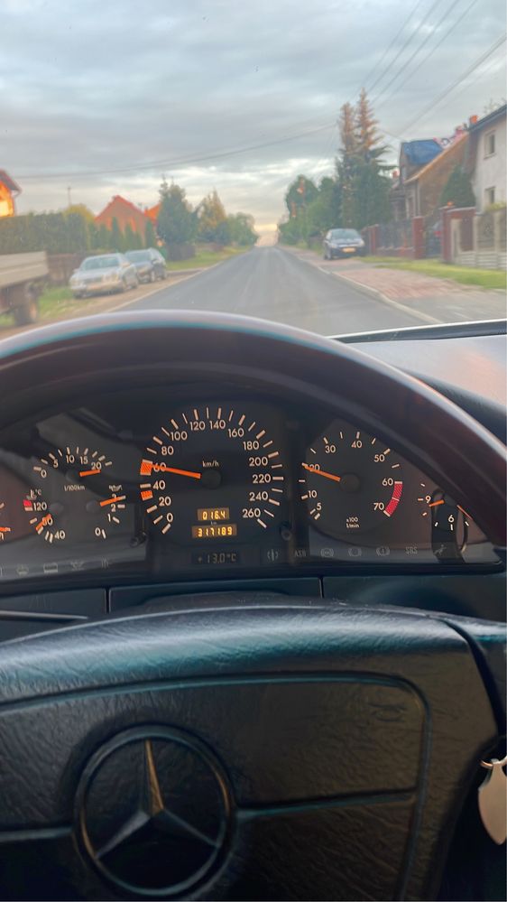 Mercedes sec 140 600 Idealny