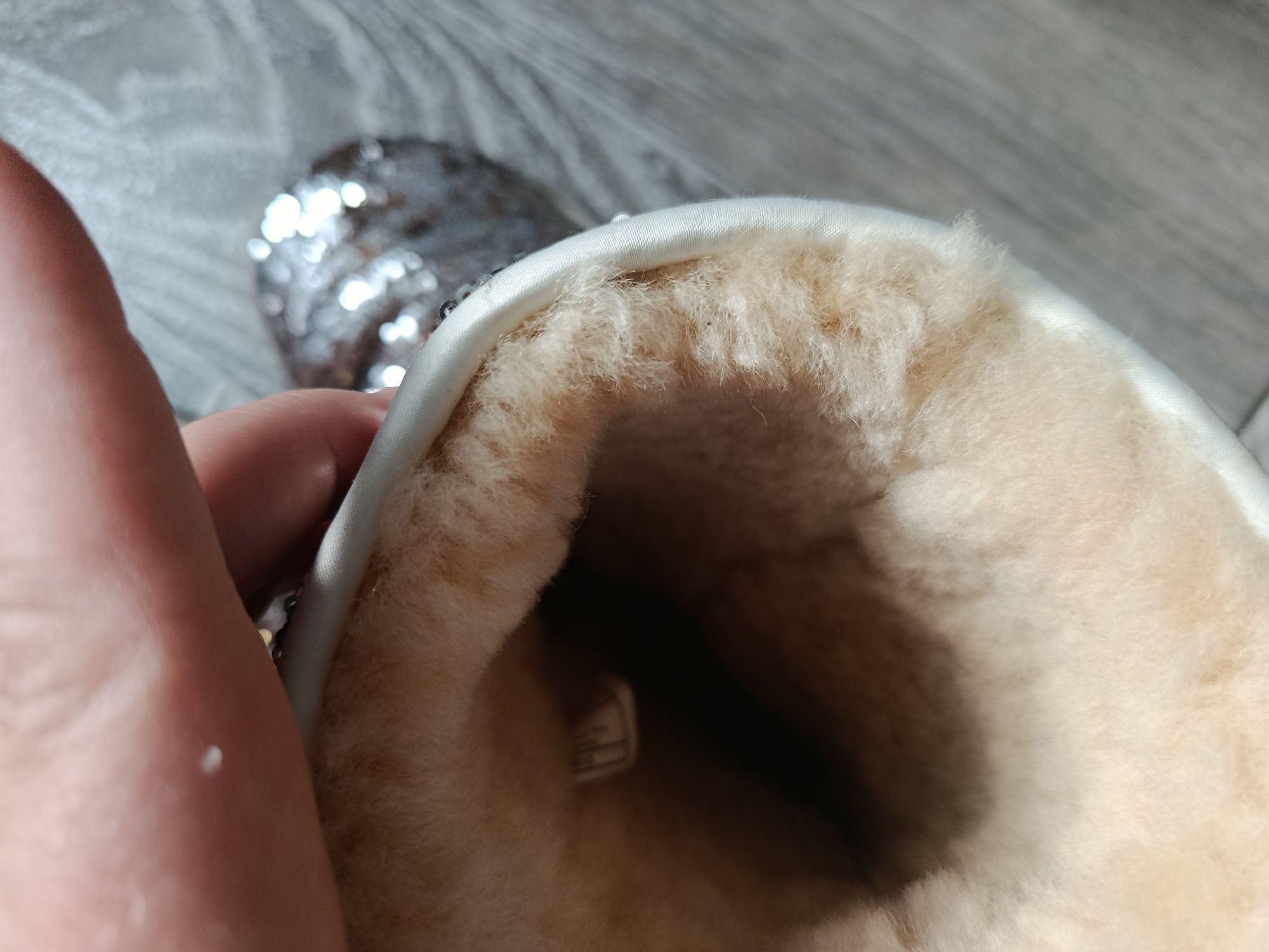 Золотисті UGG, уггі
