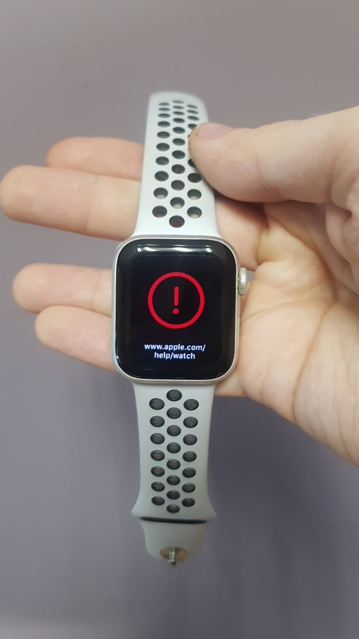 Apple watch 4 40 на знаку оклику