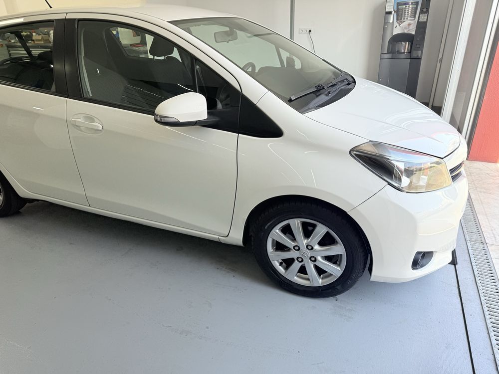 Toyota yaris 2012   Caixa de 6v