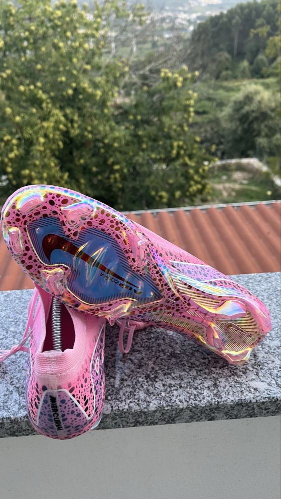 Chuteira Nike Mercurial