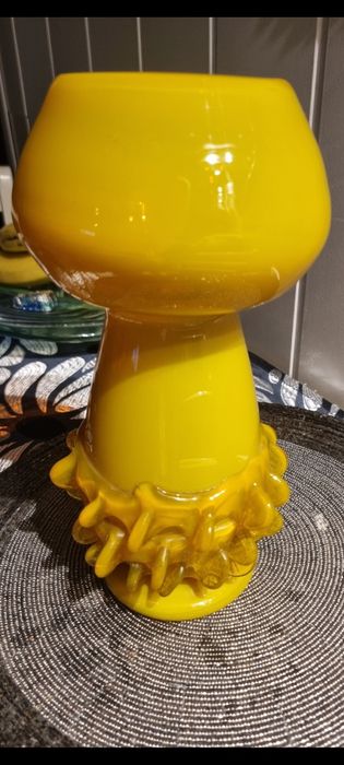 Wazon Pan Młody Krakowski instytut szkla