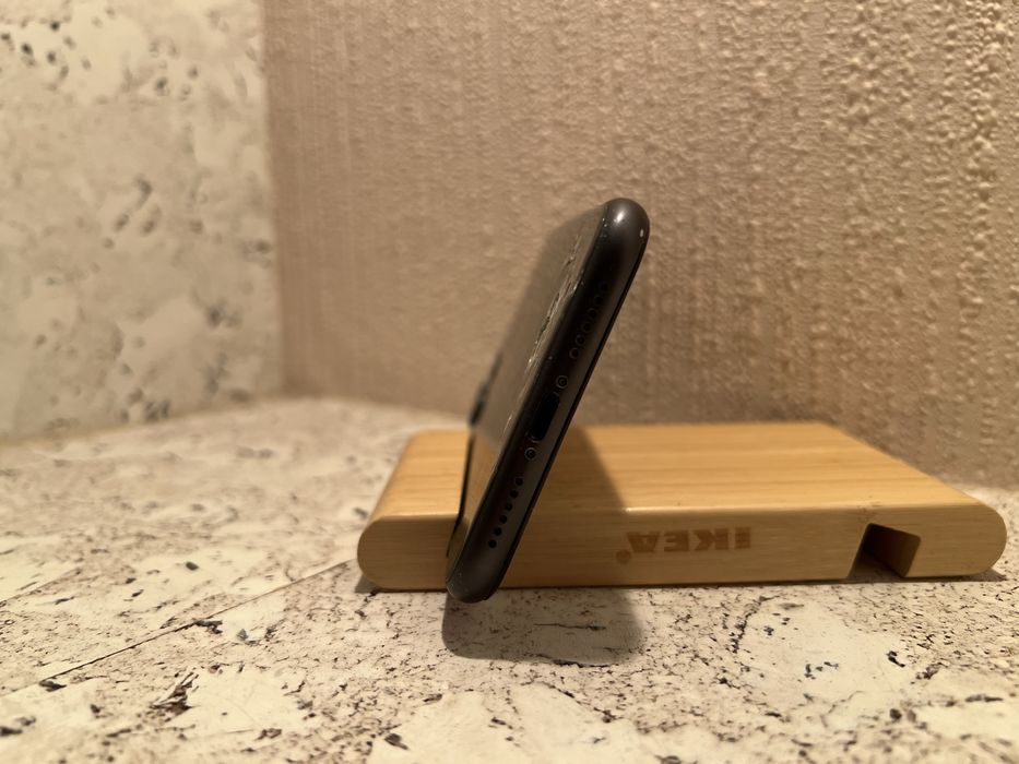 iPhone 11 64Gb black