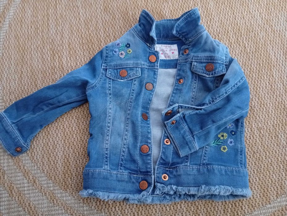Kurtkę jeans dla dziewczynki