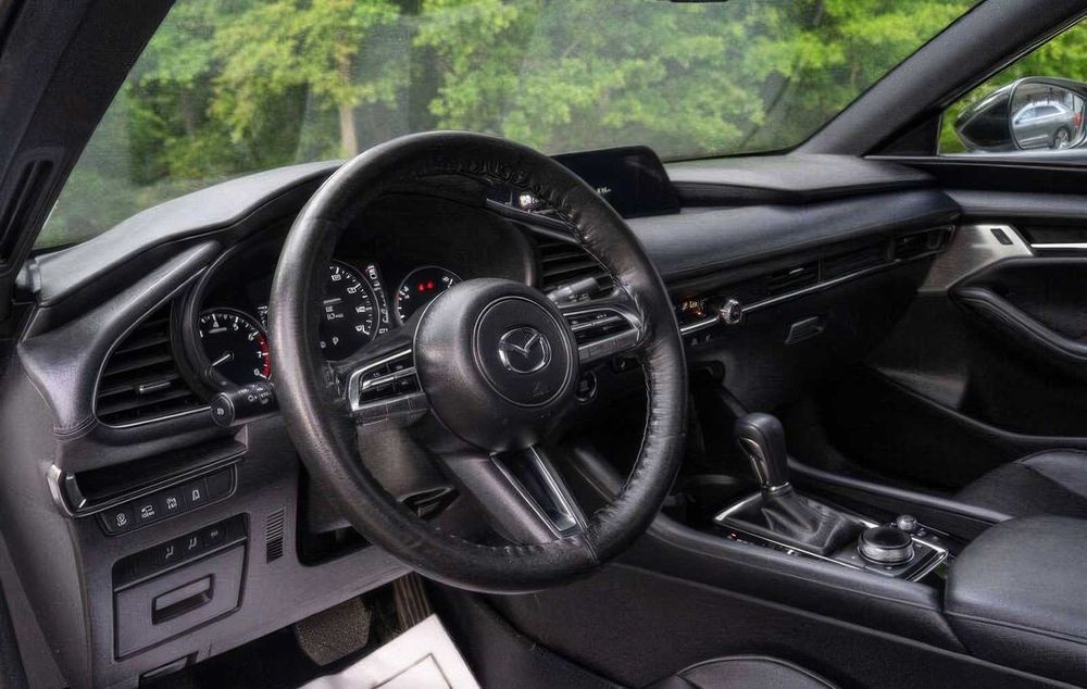 Mazda Mazda3      2023