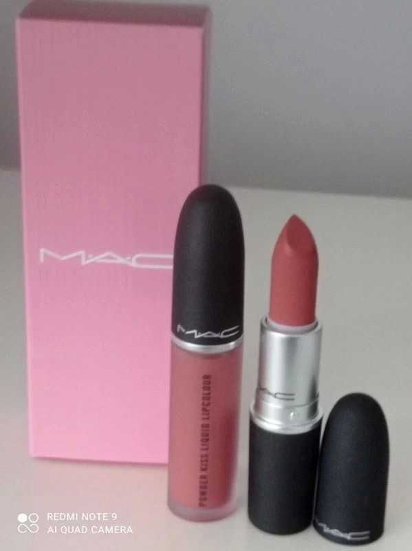 MAC Mull it over zestaw powder kiss