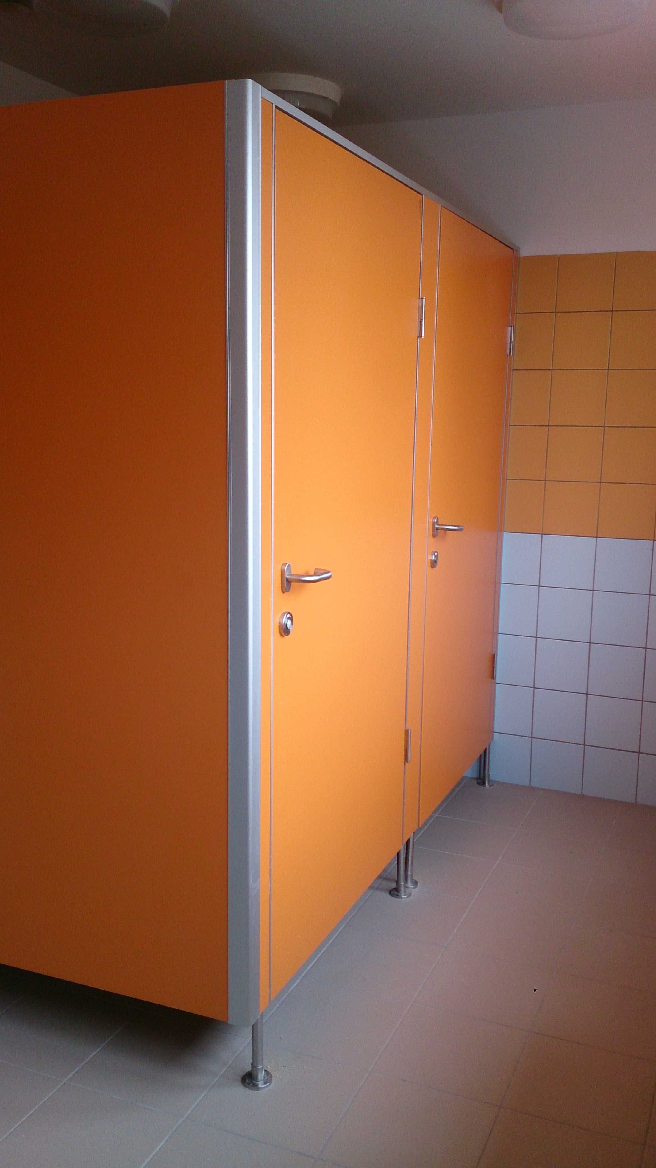 Kabiny sanitarne HPL szklone i przedszkolne