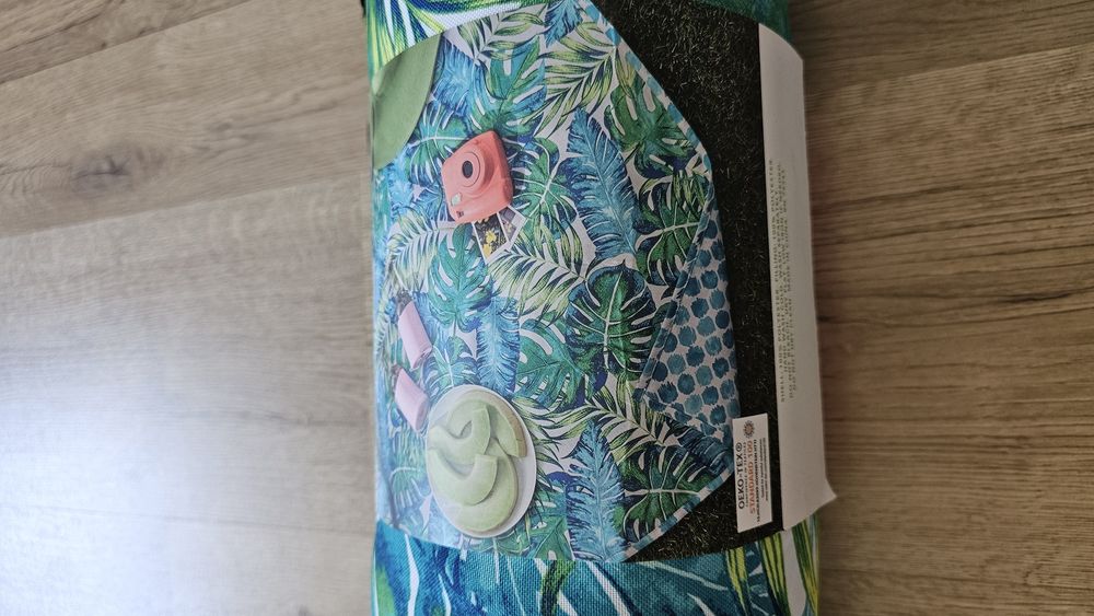 Mata piknikowa Isaac Mizrahi 152 x 178 cm