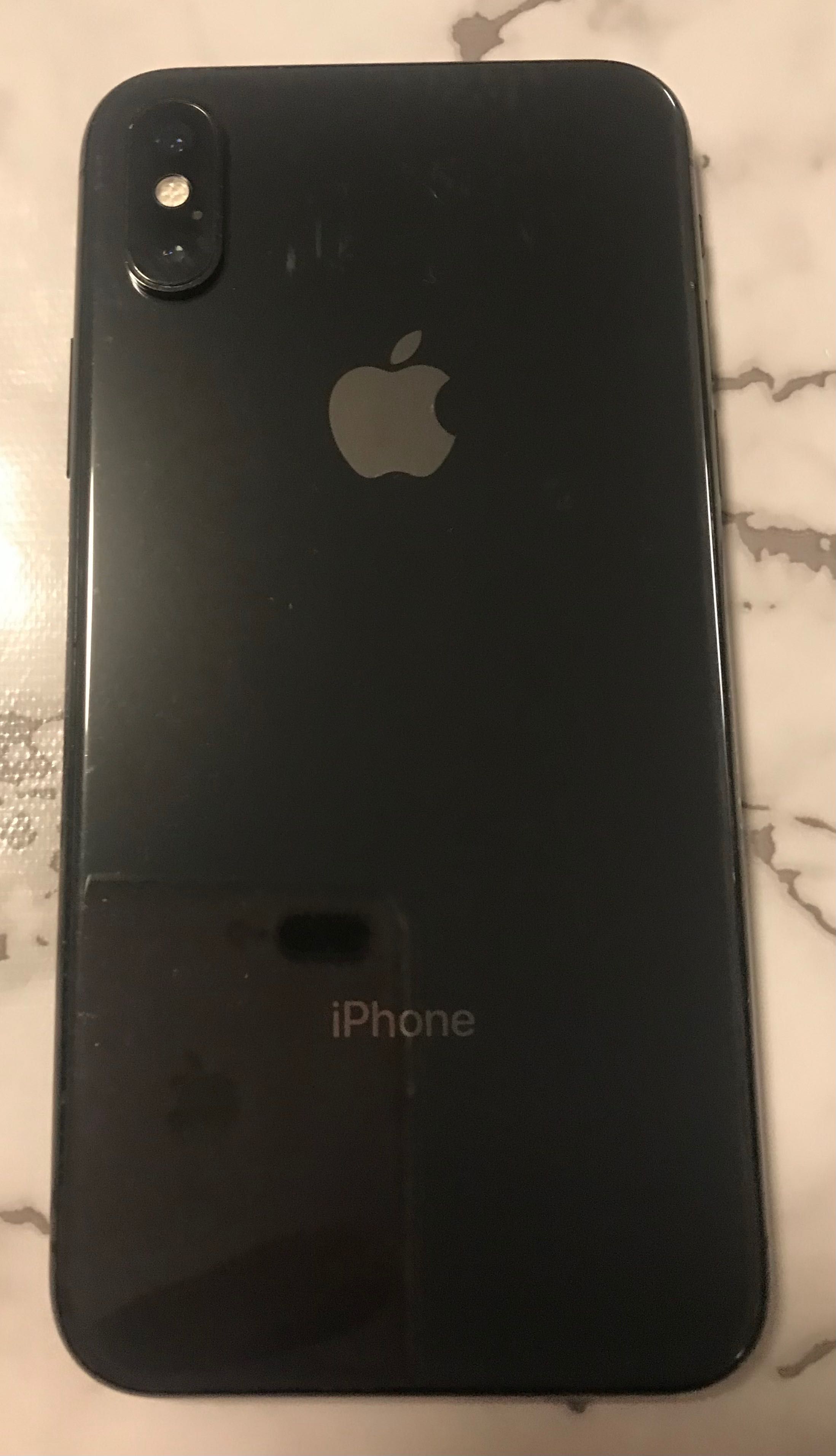 іiPhone x, в ганому стані, 256гб пам'яті, все працює