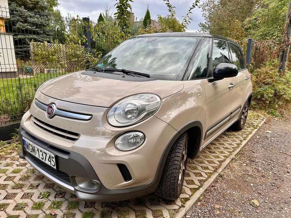 Fiat 500L Fiat 500L Trekking. Używany przez jednego kierowcę, bezwypadkowy.