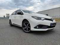 Toyota Auris Hybryda Toyota Auris Touring sport