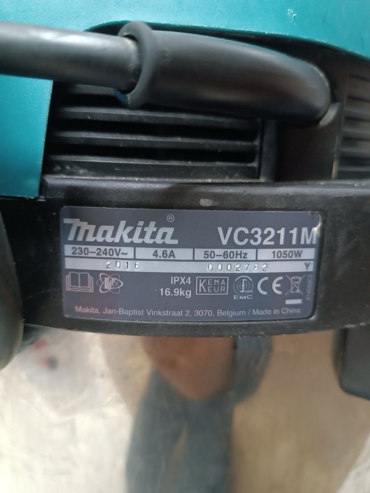 Makita VC 3211 M потужний пилосос макіта