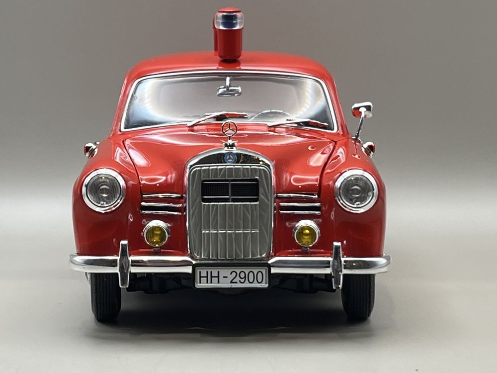 Model 1:18 Mercedes-Benz W120 Feuerwehr