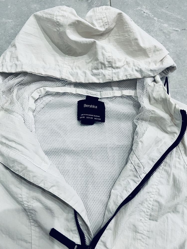 Kurtka męnska anorak-Bershka