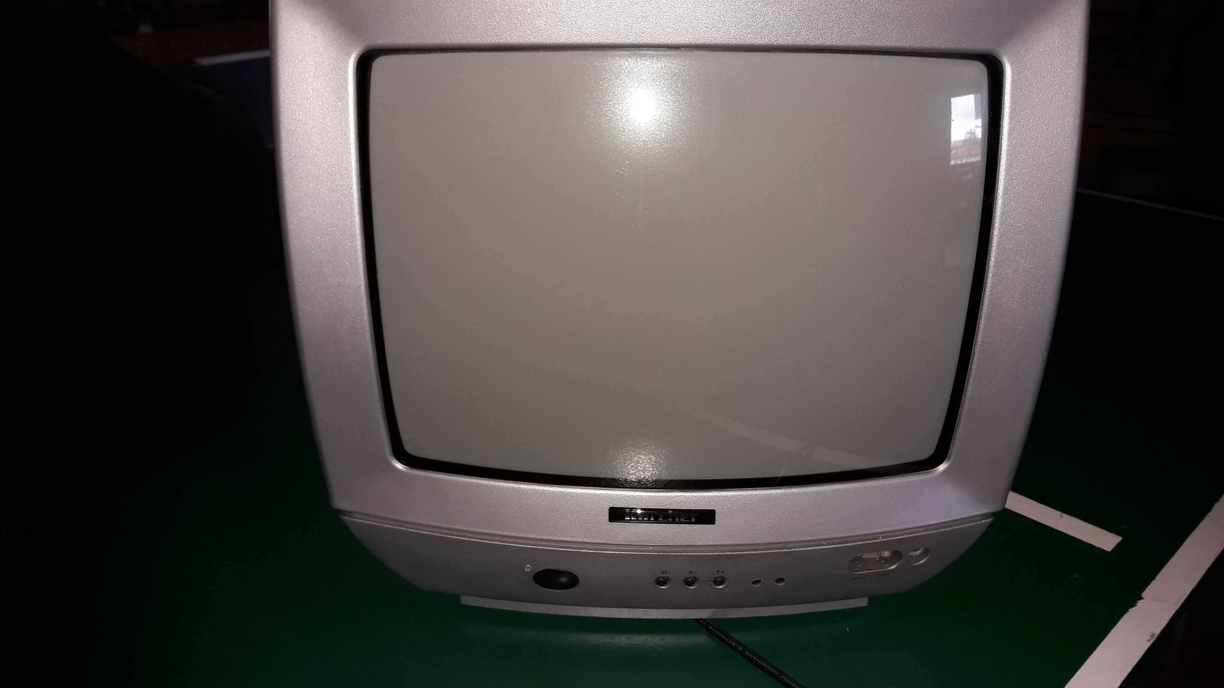 telewizor mały 14 cali