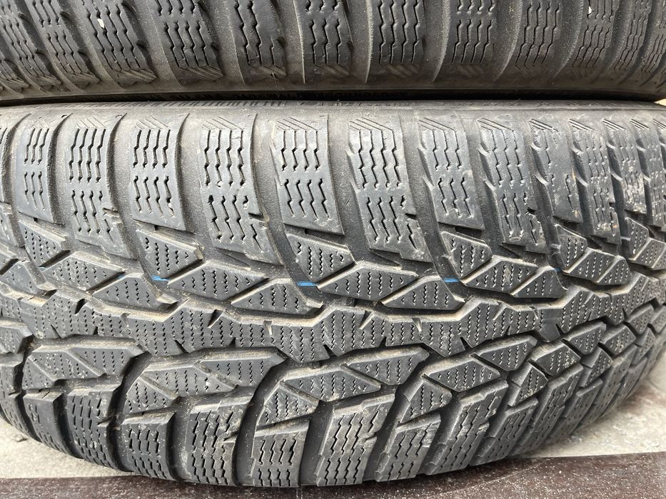 Шины 195/65 R15 Nokian б/у пара зима 6мм U7