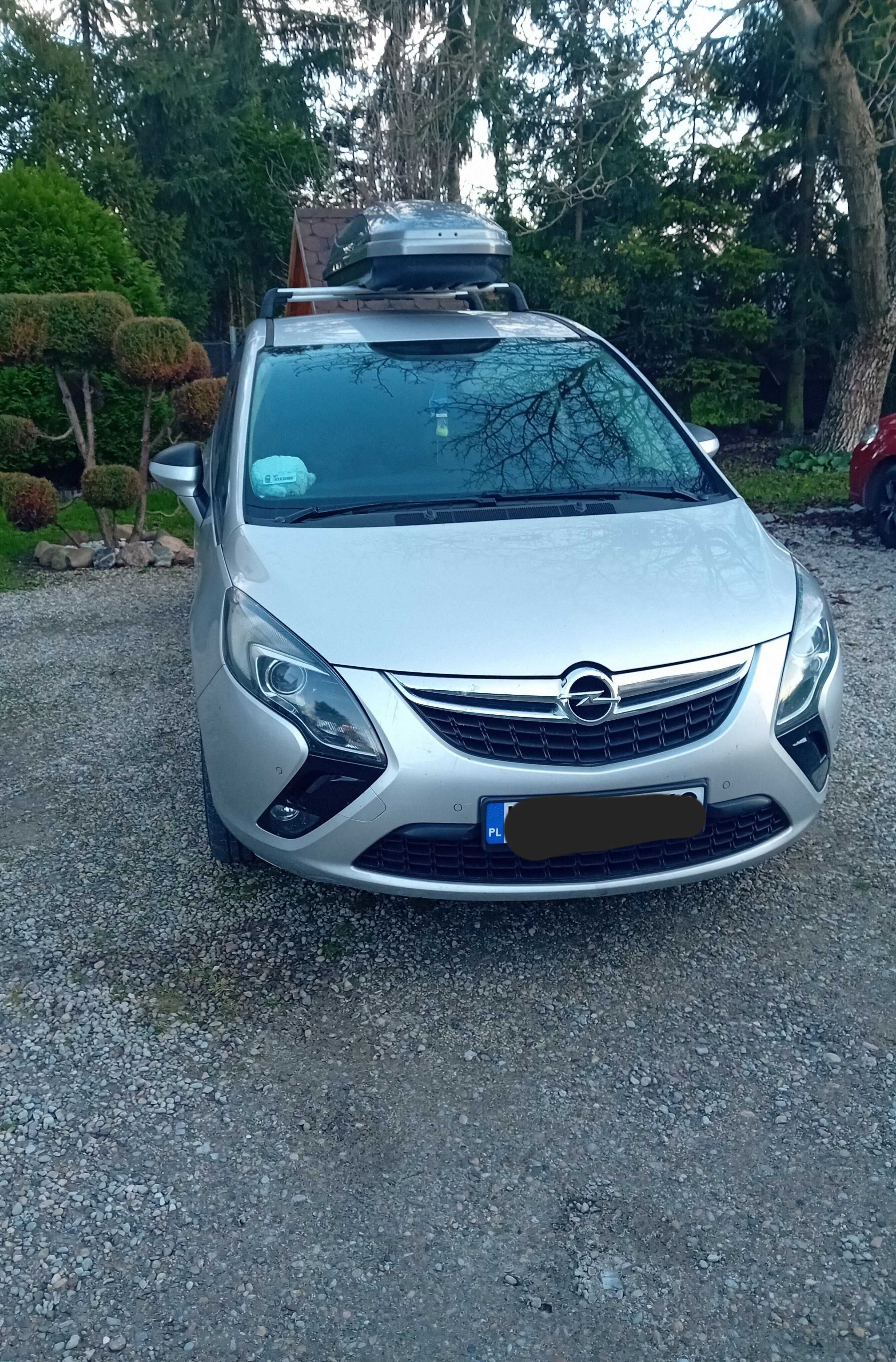 Opel Zafira C 2012 rok . 2.0 CDTI 165 KM Automat! Telewizorki bagaznik