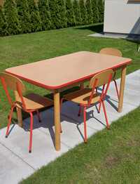Stół stolik dla dzieci + 3 krzesła