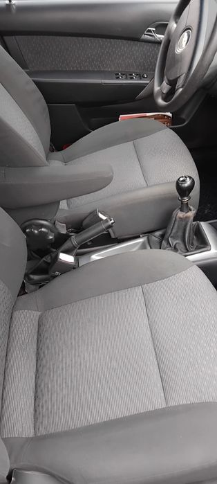 Chevrolet aveo muito bom