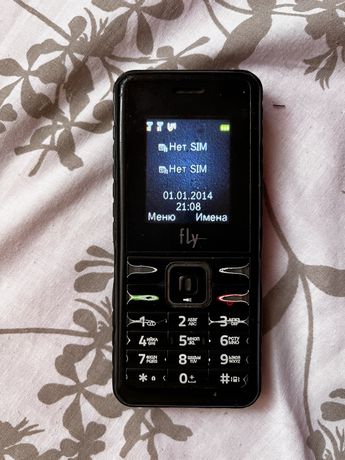 Мобильный телефон Fly с защитой IP67