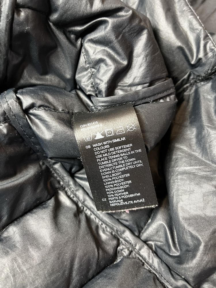 Микропуховик H&M размер S оригинал куртка женская чёрная весенняя