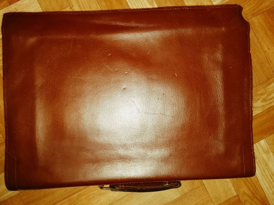 Aktówka, neseser, briftasza PRL