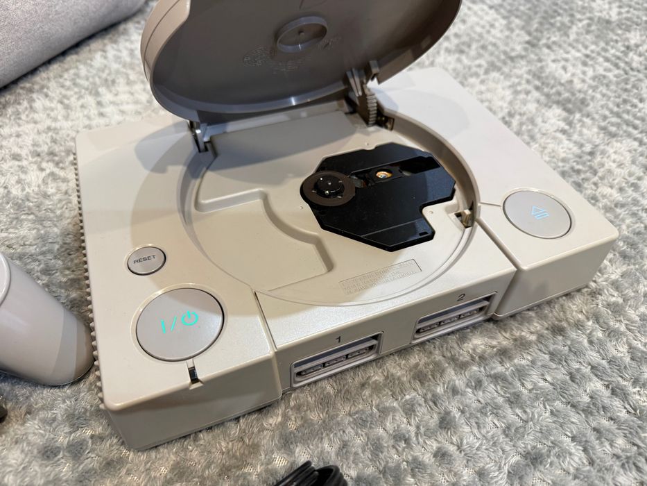 Sony PlayStation 1 PSX przerobiony