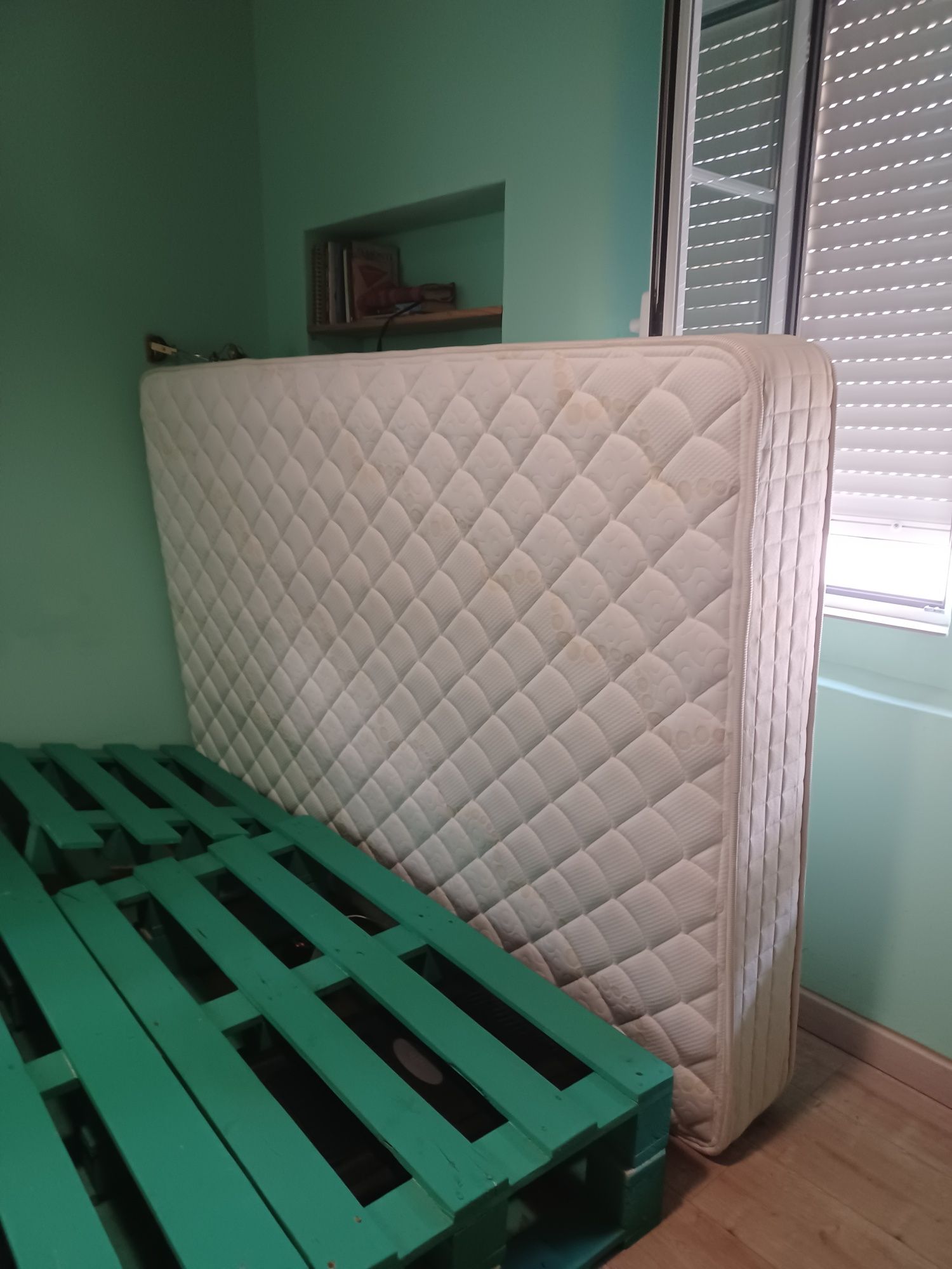 Colchão semi-novo 140x200cm