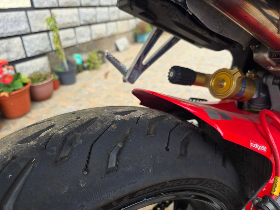 Honda Cbr1000rr 2004 restaurada