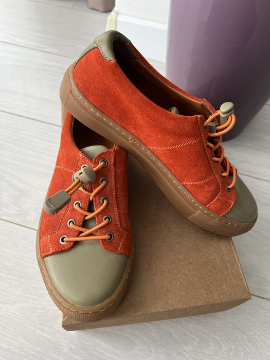 Продам взуття в ідеальному стані