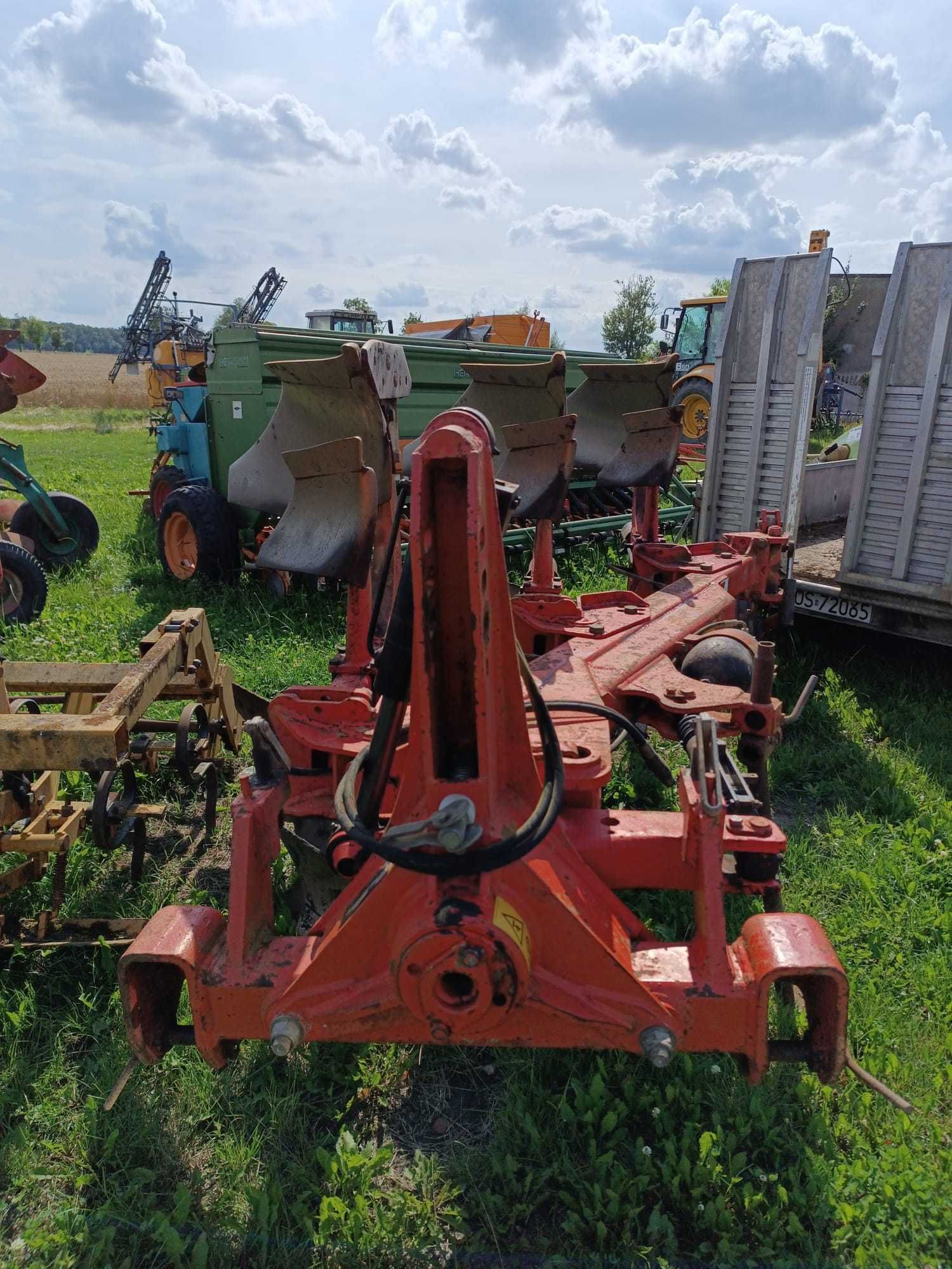 pług 3 skibowy obrotowy Gregoire Besson RY41 vario lemken kverneland