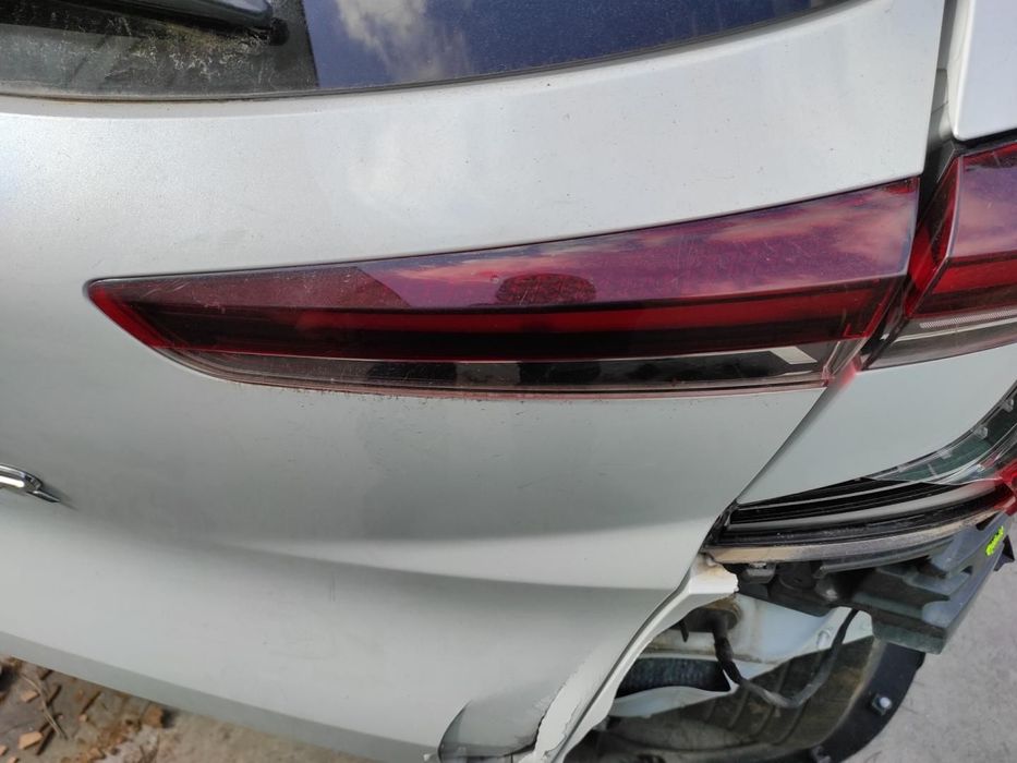 FAROLIM TRASEIRO DIREITO INTERIOR RENAULT CAPTUR II