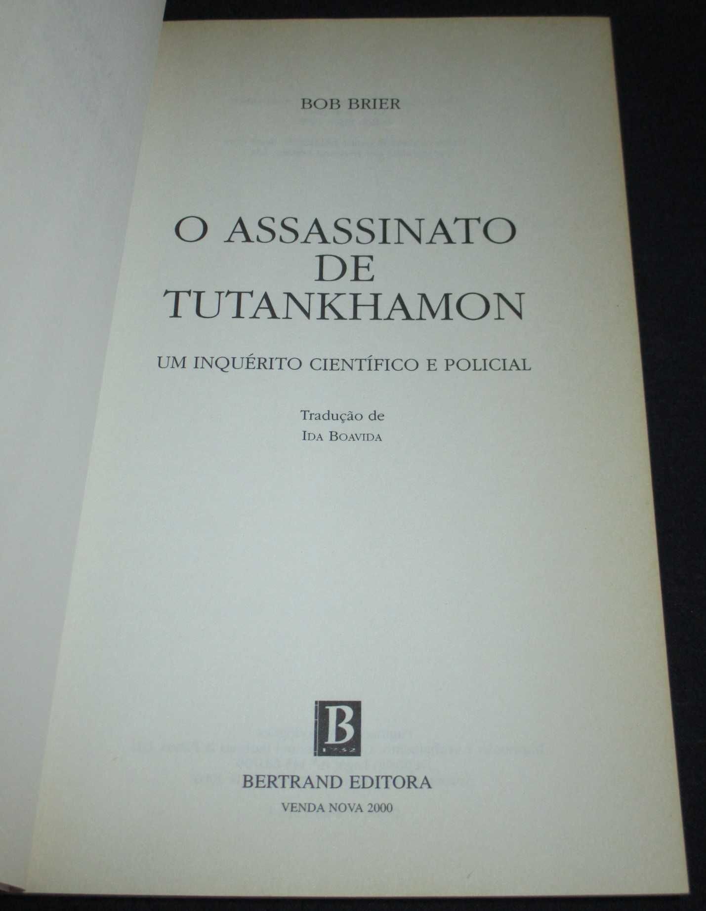 Livro O assassinato de Tutankhamon Bob Brier