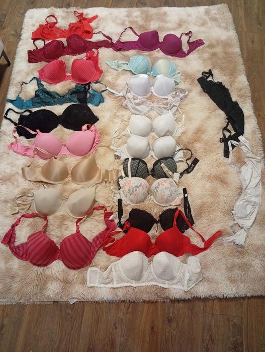 Жіноча білизна бюстгальтер оптом набір 22 шт