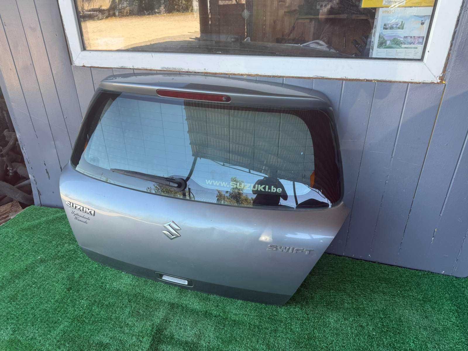 Задня ляда Кришка багажника Suzuki Swift Сузукі Свіфт mk4 2004-2010рік