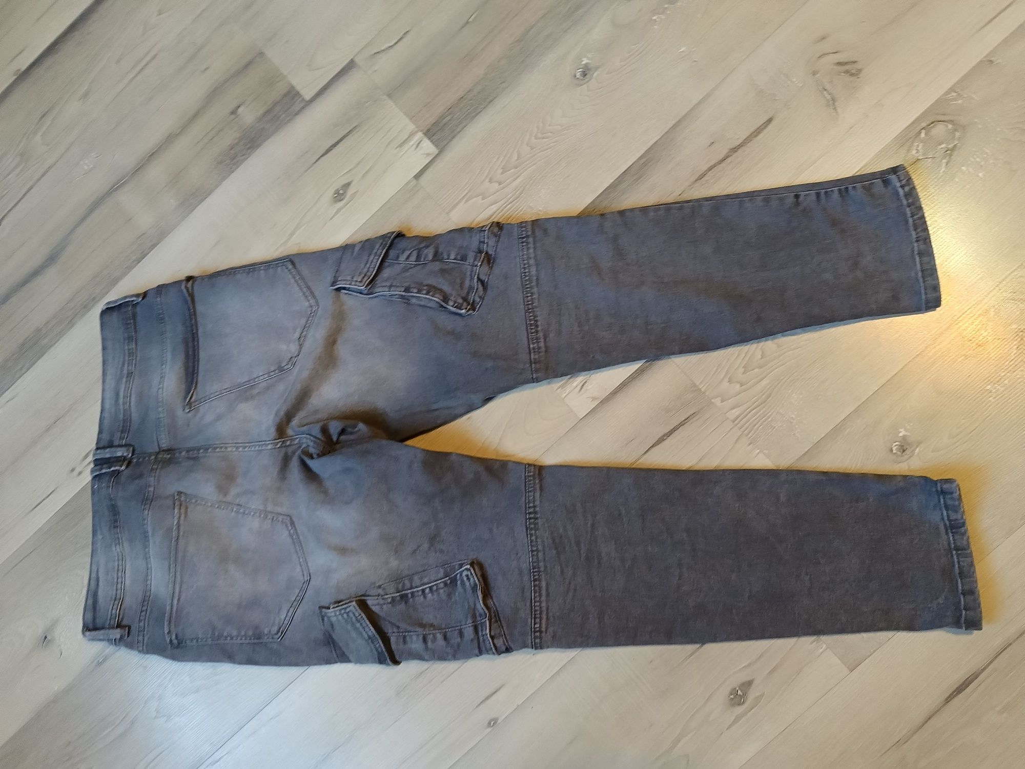 Spodnie jeans Reserved -34 (L)