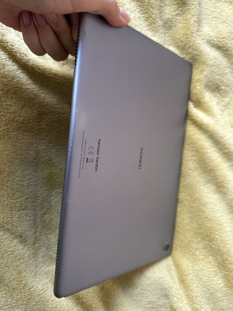 планшет HUAWEI MediaPad M5 lite 100