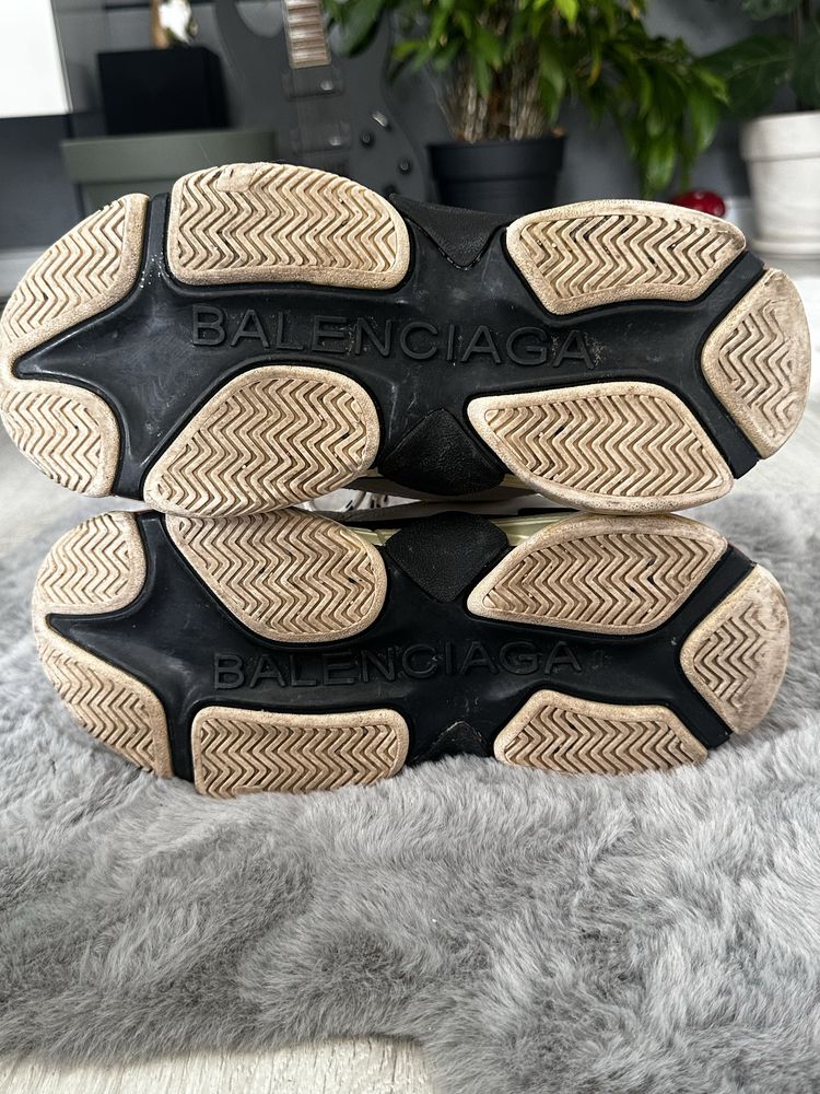 Balenciaga triple 38