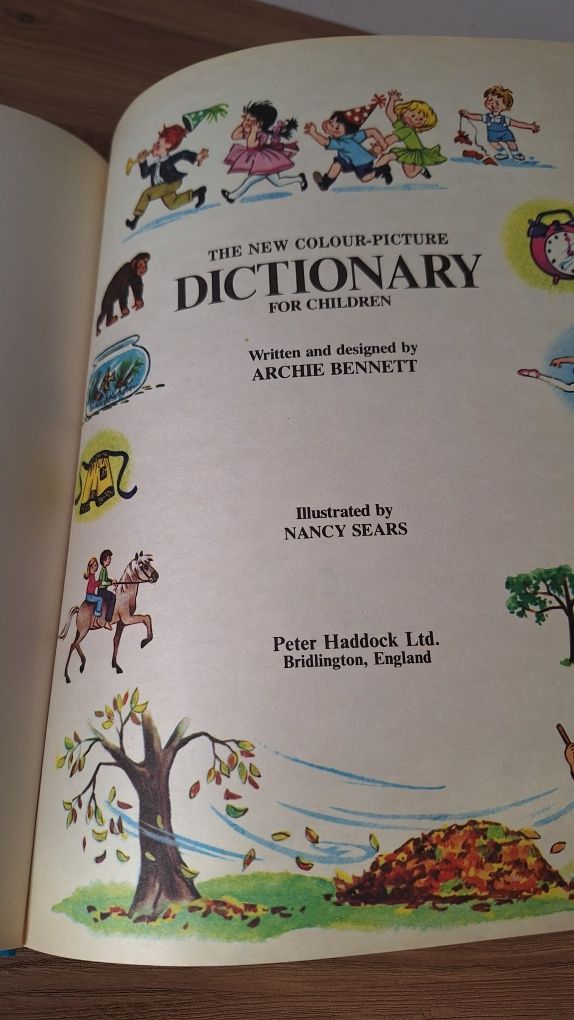 The new colour picture Dictionary Archie Bennett