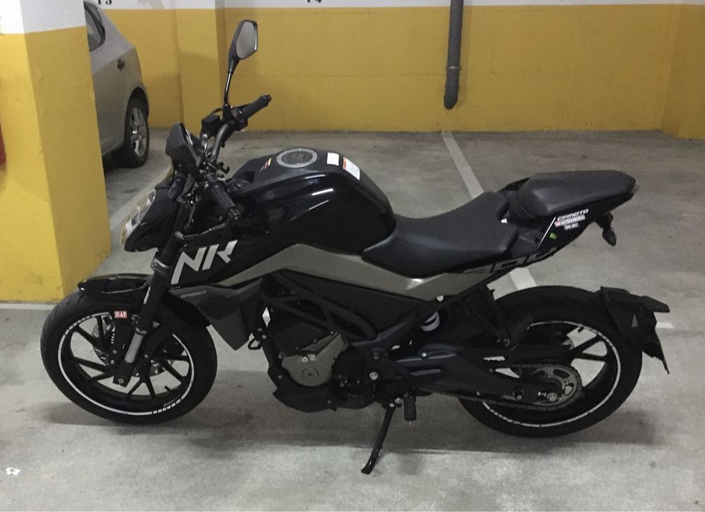 CFmoto 300NK ano 2021