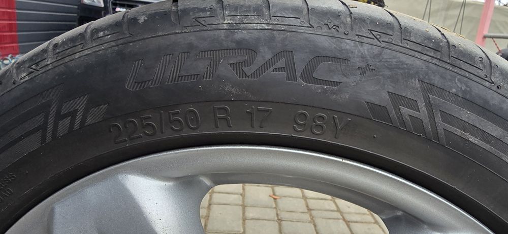 Комплект колес, стояли на Мерседес 211, 225/50/R17