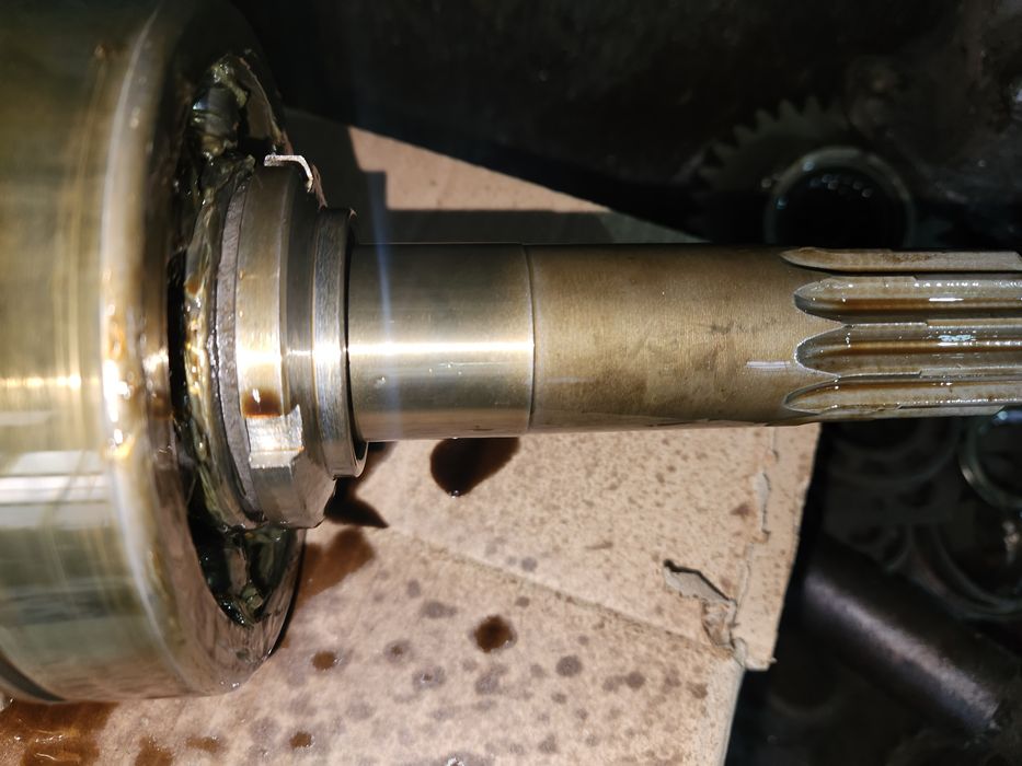 Вал первічний сінхрон шестерні мтз 1025 1221 1523