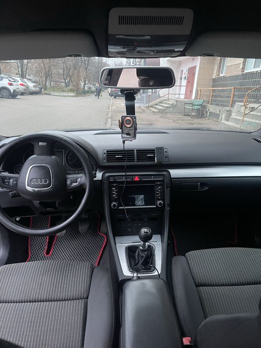 Продам Ауді А4 Б7