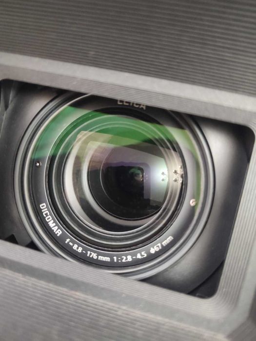 Професійна відеокамера Panasonic HC-X1  4K / 24p, UHD 4K / 60p.
