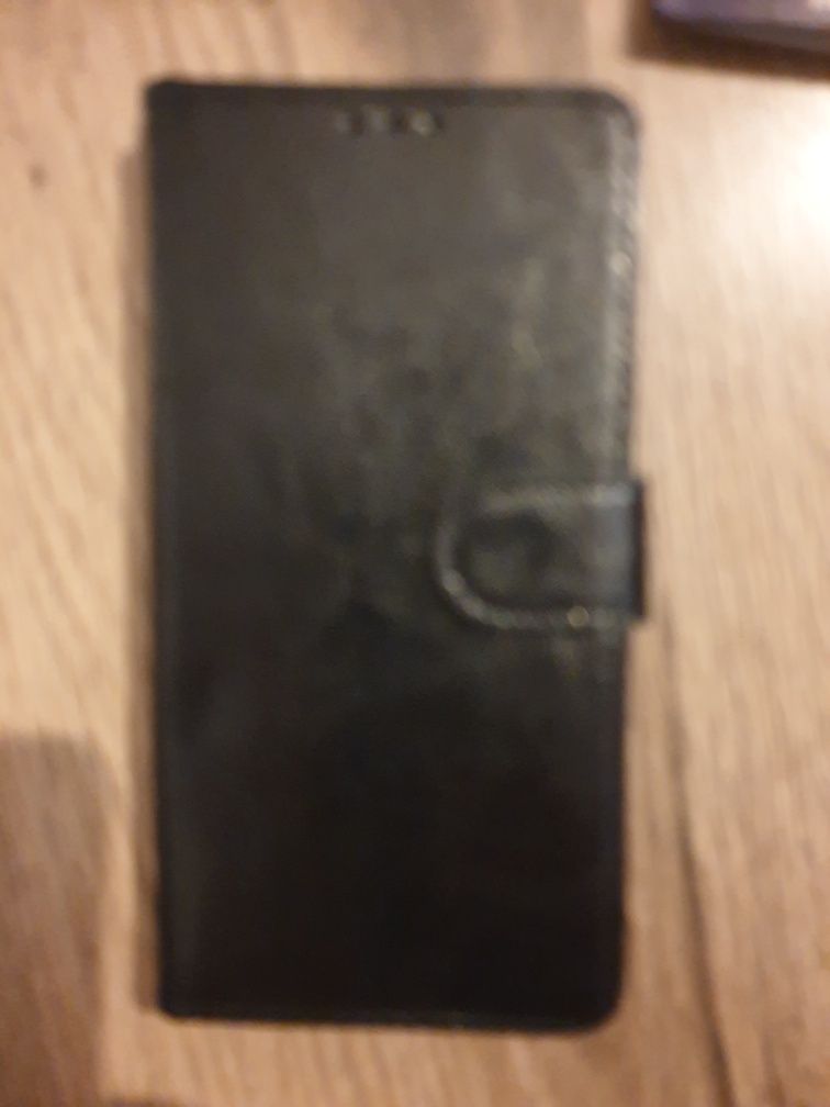 Etui iphon 15 pro dwie sztuki szklo hybrydowe