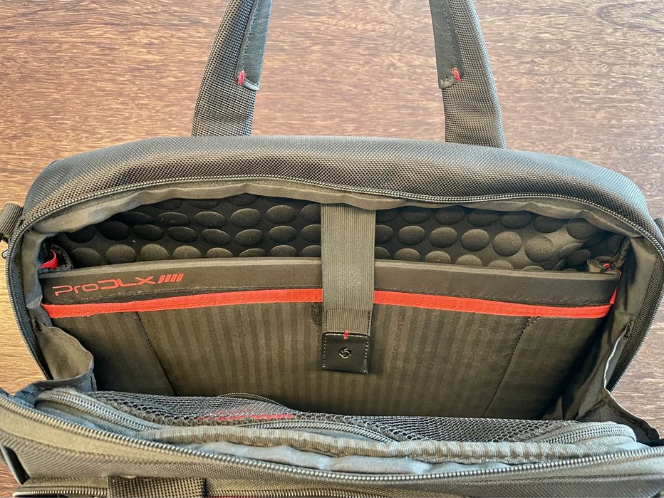 Samsonite ProDLX IV - Segurança e Estilo